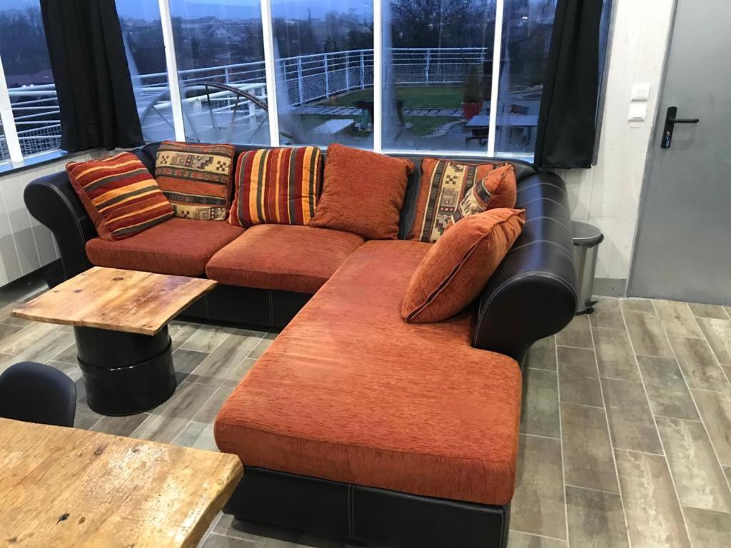 Best Price #3 "La Serre" X4 People Orchamps-Vennes Exterior photo